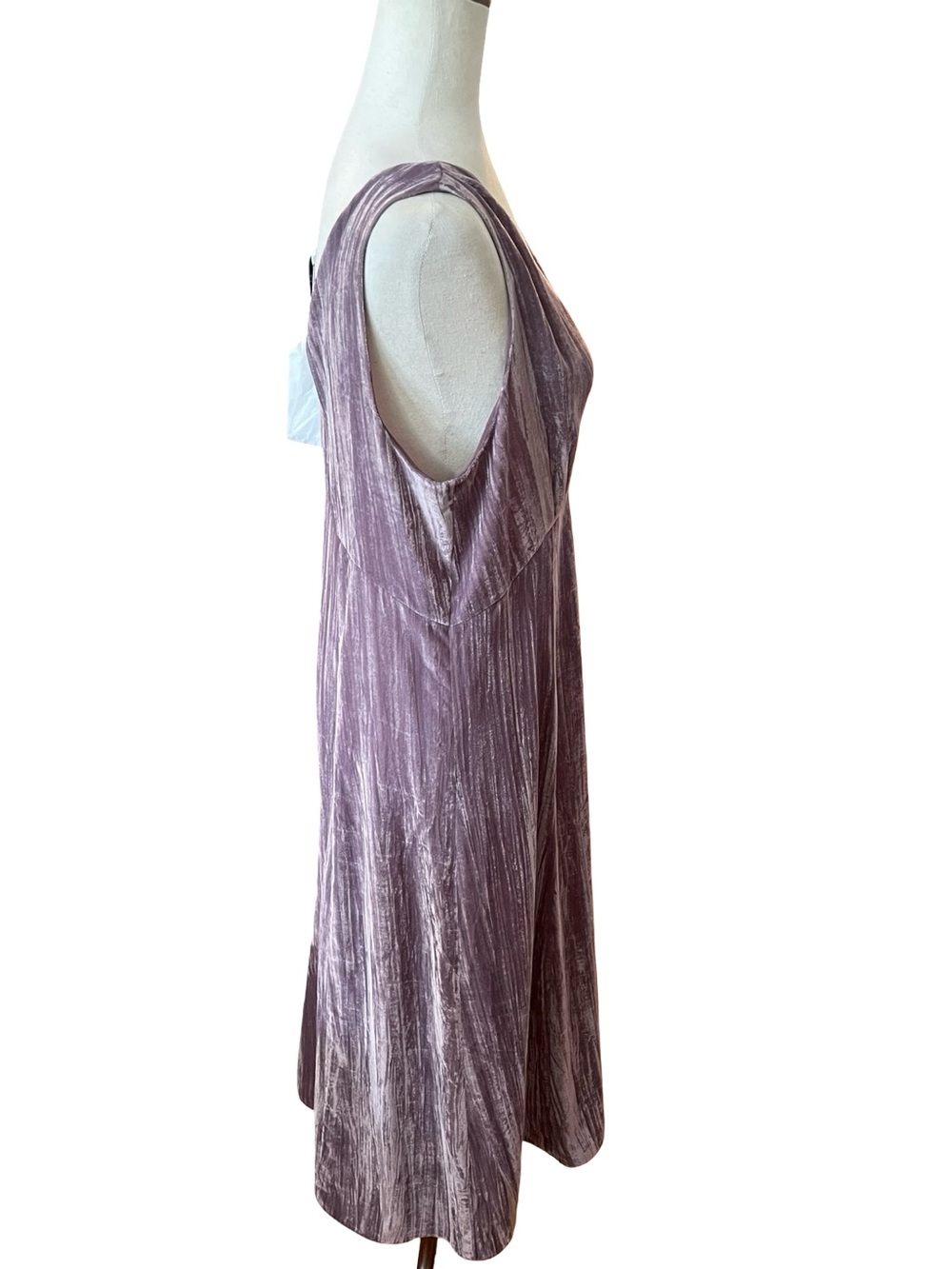 VINCE Pintuck Paneled V-Neck Dress New With Tags Mauve Velvet - Picture 5 of 14